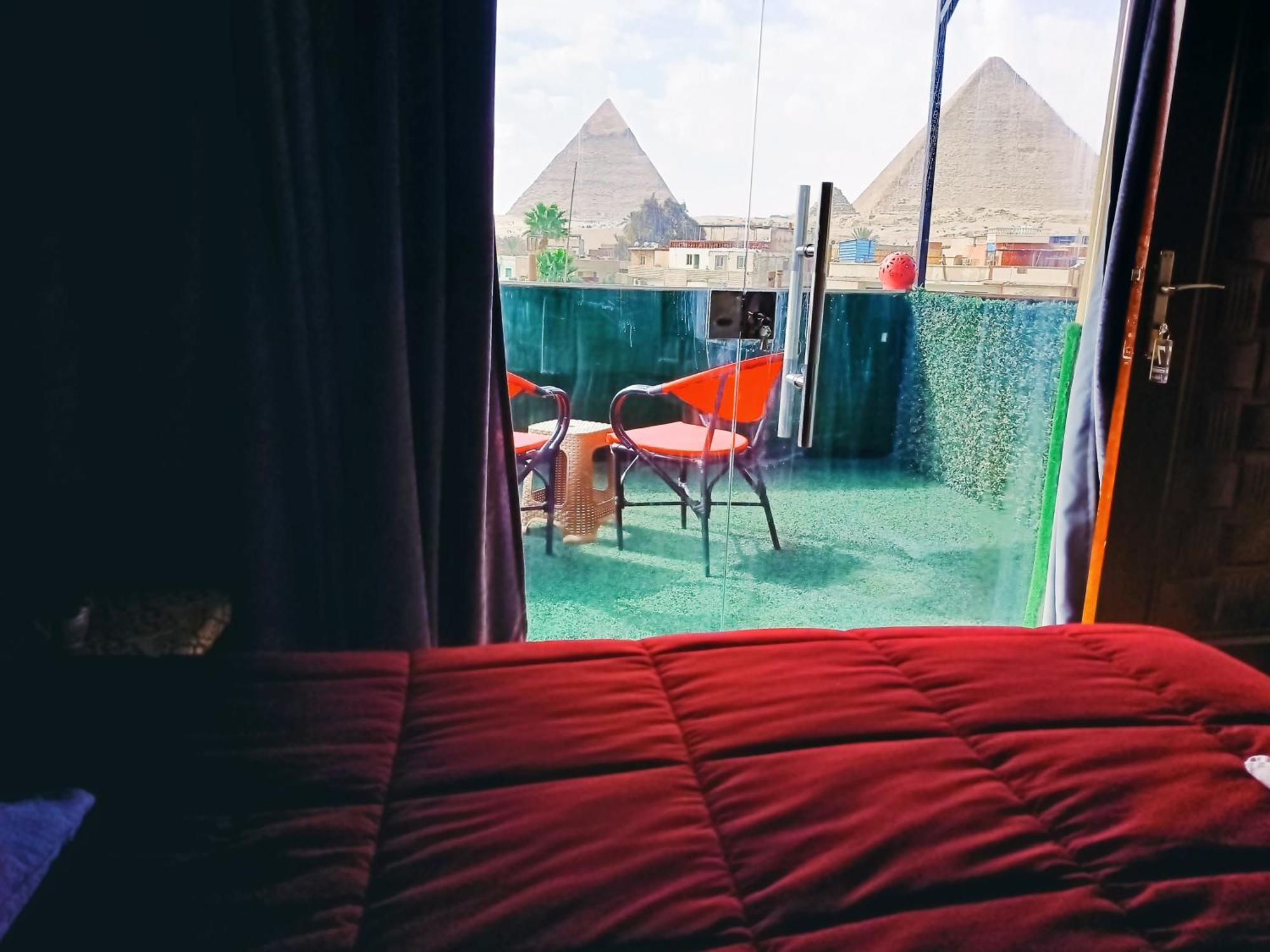 ホテル Magic Golden Pyramids View Kafret el-Gabal エクステリア 写真